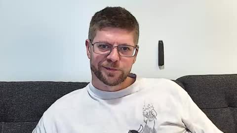 Snapshot of fattenmenow chatting on 12-20-25, 08:05 fattenmenow online show from 12-20-25, 08:05