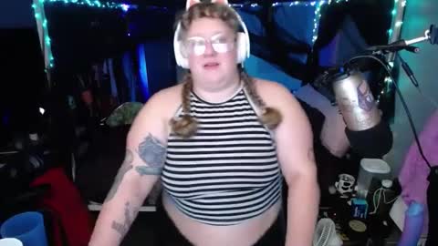 Snapshot of fatveronica chatting on 02-04-25, 04:15 FatVeronica online show from 02-04-25, 04:15