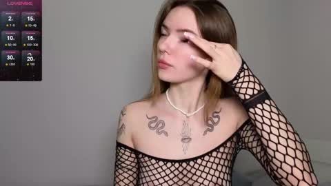 Snapshot of faudenie chatting on 02-17-25, 06:53 Veta online show from 02-17-25, 06:53