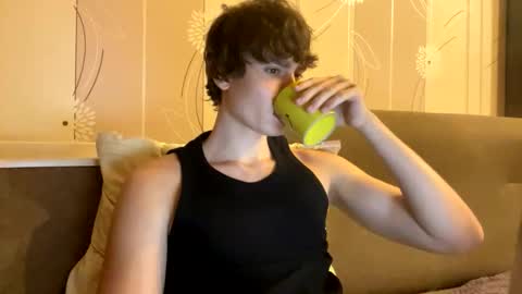 Snapshot of faustfrost chatting on 09-16-25, 05:14 Faust online show from 09-16-25, 05:14