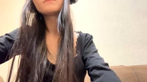 Snapshot of faustinabartosh chatting on 11-02-25, 11:23 Aurora 18yo online show from 11-02-25, 11:23