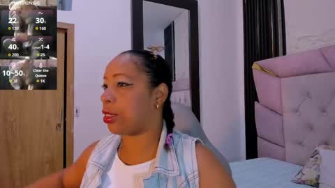 Snapshot of faver_1 chatting on 09-25-25, 12:09 Faver online show from 09-25-25, 12:09