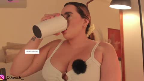 Snapshot of fay_miller2 chatting on 05-10-26, 11:43 welcome to my world online show from 05-10-26, 11:43