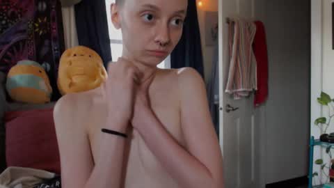 Snapshot of fayebae3 chatting on 09-29-25, 11:09 Mossfairy online show from 09-29-25, 11:09