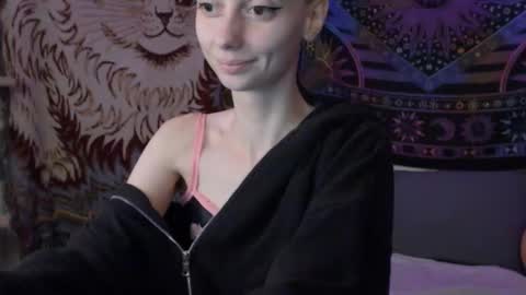 Snapshot of fayebae3 chatting on 10-07-25, 11:57 Mossfairy online show from 10-07-25, 11:57