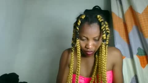 fayence09 online show from 10-04-25, 07:28