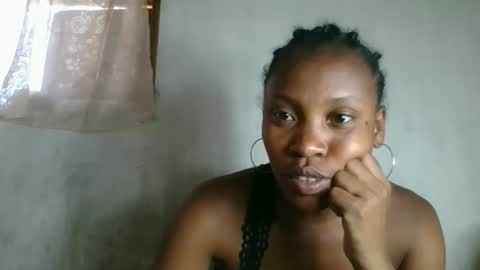 fayence09 online show from 10-25-25, 08:00