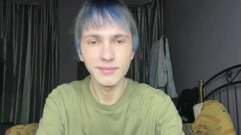 Snapshot of fcherthth chatting on 11-06-25, 03:46 Mark online show from 11-06-25, 03:46