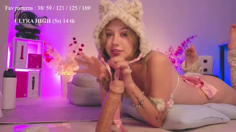 Snapshot of feelbetterwithme chatting on 10-13-25, 04:01 Princess Kate HOT ANAL VID ON FANSLY Help me reach 100 likes online show from 10-13-25, 04:01