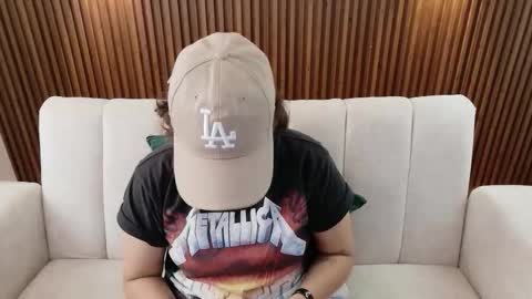 Feelena online show from 02-13-26, 04:36