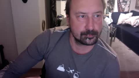 Snapshot of feetkissboy chatting on 11-04-25, 05:01 feetkissboy online show from 11-04-25, 05:01