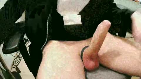 Snapshot of feetlover7878 chatting on 02-23-25, 01:35 feetlover7878 online show from 02-23-25, 01:35