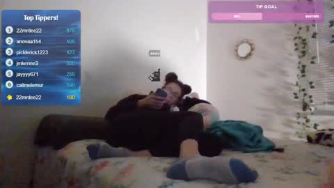 Soley online show from 02-06-25, 11:04