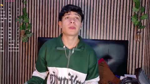 felipe_boy_18 online show from 09-17-25, 02:57