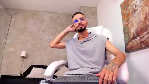 Felipe online show from 07-19-26, 03:32