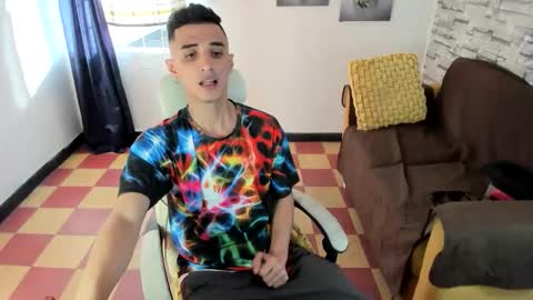 Snapshot of felipe_colinss chatting on 06-01-26, 12:18 felipe colinss online show from 06-01-26, 12:18