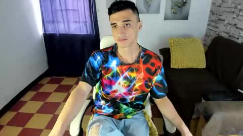 Snapshot of felipe_colinss chatting on 06-07-26, 12:31 felipe colinss online show from 06-07-26, 12:31