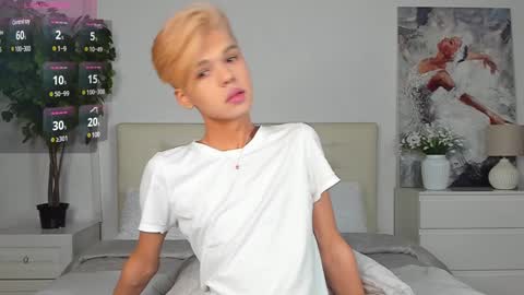 Snapshot of felix_rey chatting on 02-05-25, 08:46 Felix online show from 02-05-25, 08:46