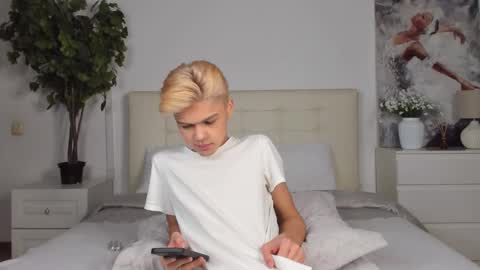 Snapshot of felix_rey chatting on 02-09-25, 07:09 Felix online show from 02-09-25, 07:09