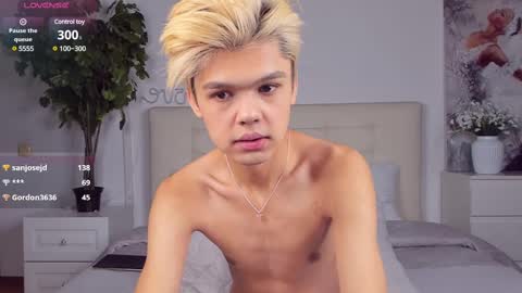 Snapshot of felix_rey chatting on 03-04-25, 08:27 Felix online show from 03-04-25, 08:27