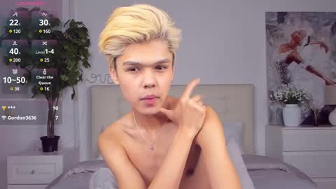 Snapshot of felix_rey chatting on 03-05-25, 10:32 Felix online show from 03-05-25, 10:32