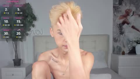 Snapshot of felix_rey chatting on 11-11-25, 04:18 Felix online show from 11-11-25, 04:18