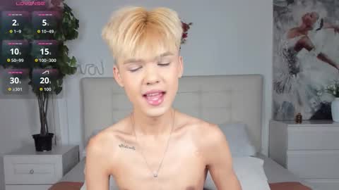 Snapshot of felix_rey chatting on 11-13-25, 06:29 Felix online show from 11-13-25, 06:29