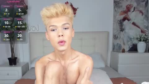 Snapshot of felix_rey chatting on 11-15-25, 05:09 Felix online show from 11-15-25, 05:09