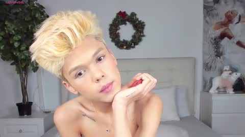 Snapshot of felix_rey chatting on 12-04-25, 06:16 Felix online show from 12-04-25, 06:16