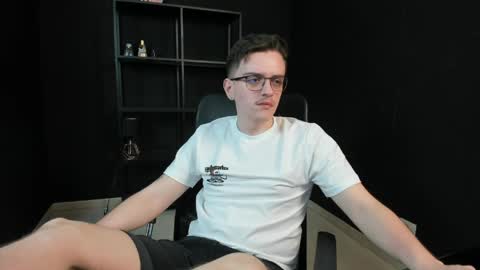 FelixStark online show from 05-08-26, 05:02