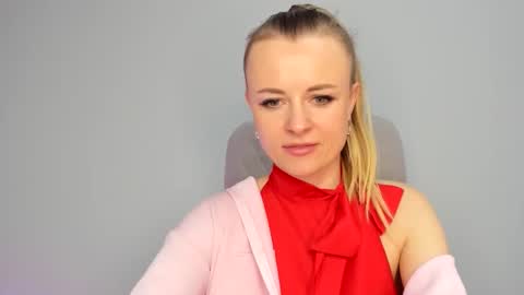 Snapshot of felorina chatting on 04-11-26, 08:13 felorina online show from 04-11-26, 08:13