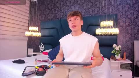 Femboy Max online show from 02-03-26, 12:10