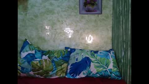 feminine_tsx online show from 12-09-24, 12:40