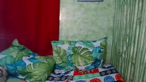 feminine_tsx online show from 01-29-25, 10:58