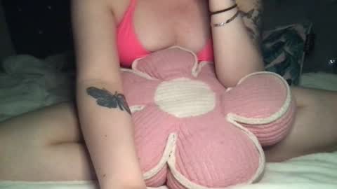     online show from 04-25-26, 03:53