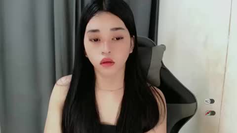 YOUR BEAUTIFUL ASIANFHEMY online show from 02-01-25, 09:54