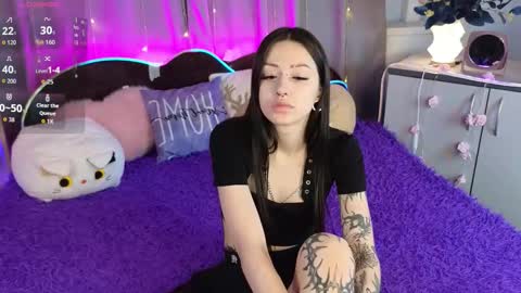 Snapshot of fenilea chatting on 12-03-25, 06:10 Fenilea online show from 12-03-25, 06:10