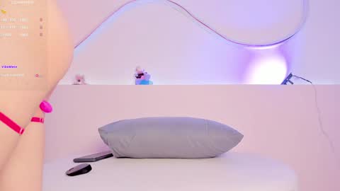 Snapshot of fer_luu chatting on 01-03-25, 08:32  Fernanda Luna  online show from 01-03-25, 08:32