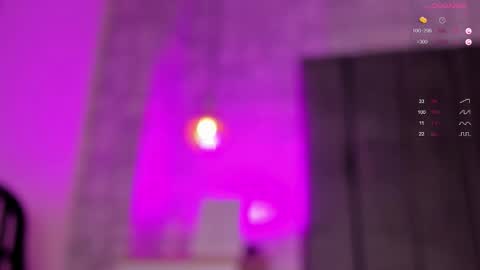 Snapshot of fer_luu chatting on 02-22-25, 03:47  Fernanda Luna  online show from 02-22-25, 03:47
