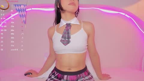 Snapshot of fer_luu chatting on 09-29-25, 08:35  Fernanda Luna  online show from 09-29-25, 08:35
