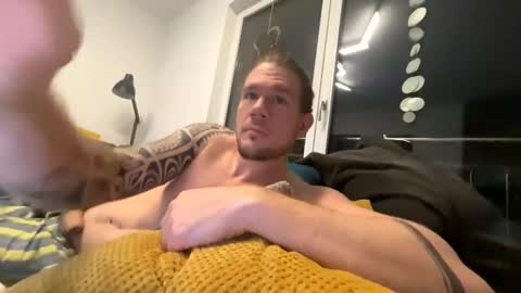 Snapshot of ferdl1988_1 chatting on 01-11-25, 10:18 ferdl1988_1 online show from 01-11-25, 10:18