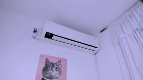 Snapshot of fernanda_brown01 chatting on 09-18-25, 09:17 Fernanda online show from 09-18-25, 09:17