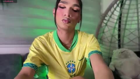Snapshot of fernandafox_ chatting on 06-12-26, 01:26 fernanda online show from 06-12-26, 01:26