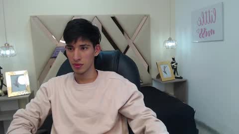 FER PHOENIX online show from 02-12-25, 03:29