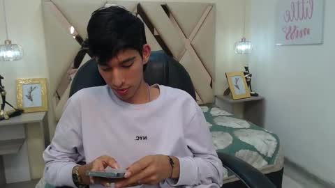 FER PHOENIX online show from 02-28-25, 03:48