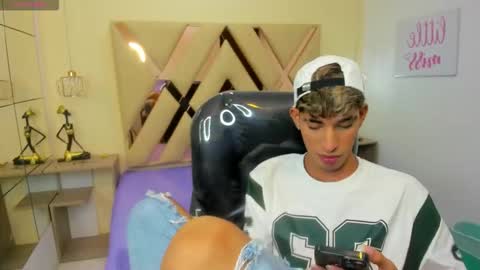 FER PHOENIX online show from 11-04-25, 04:00