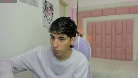 FER PHOENIX online show from 04-28-26, 04:06