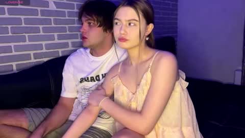 Tina and Tomas online show from 11-05-25, 02:39