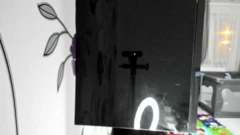 Snapshot of fetishcatalea chatting on 01-24-25, 08:00 Catalea DM online show from 01-24-25, 08:00