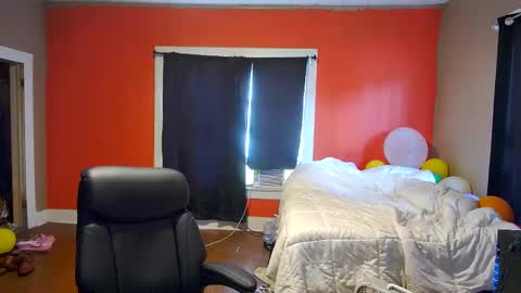 Snapshot of fetishking6 chatting on 06-01-26, 08:32 fetishking6 online show from 06-01-26, 08:32
